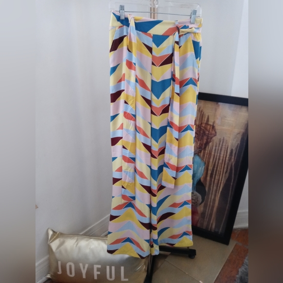 Forever 21 Pants - Forever 21 CGeo Printed Pants Wide Leg Multicolor Pattern Loose Comfort Pants